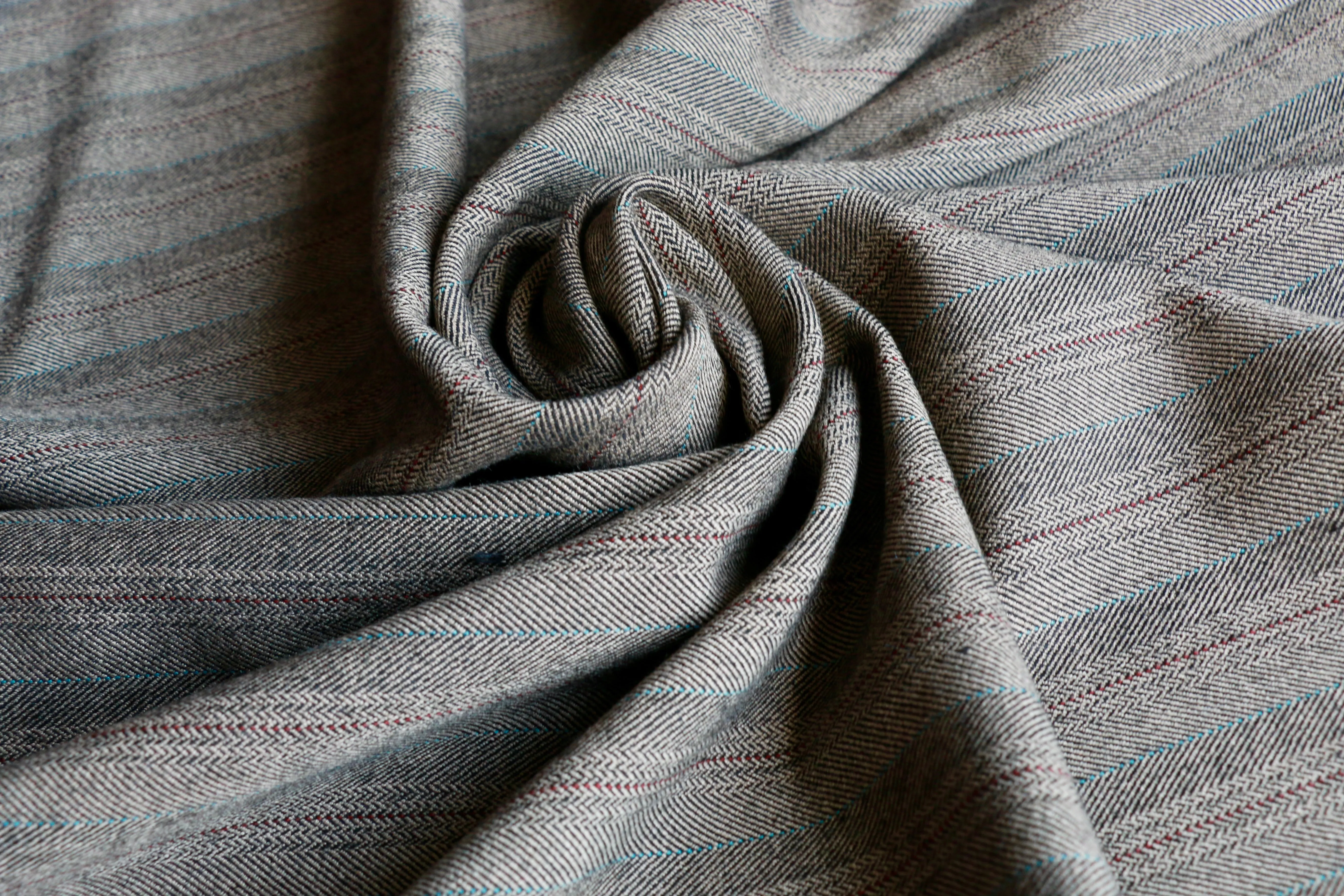 POLYVISCOSE SUITING - Beige herringbone and stripe design