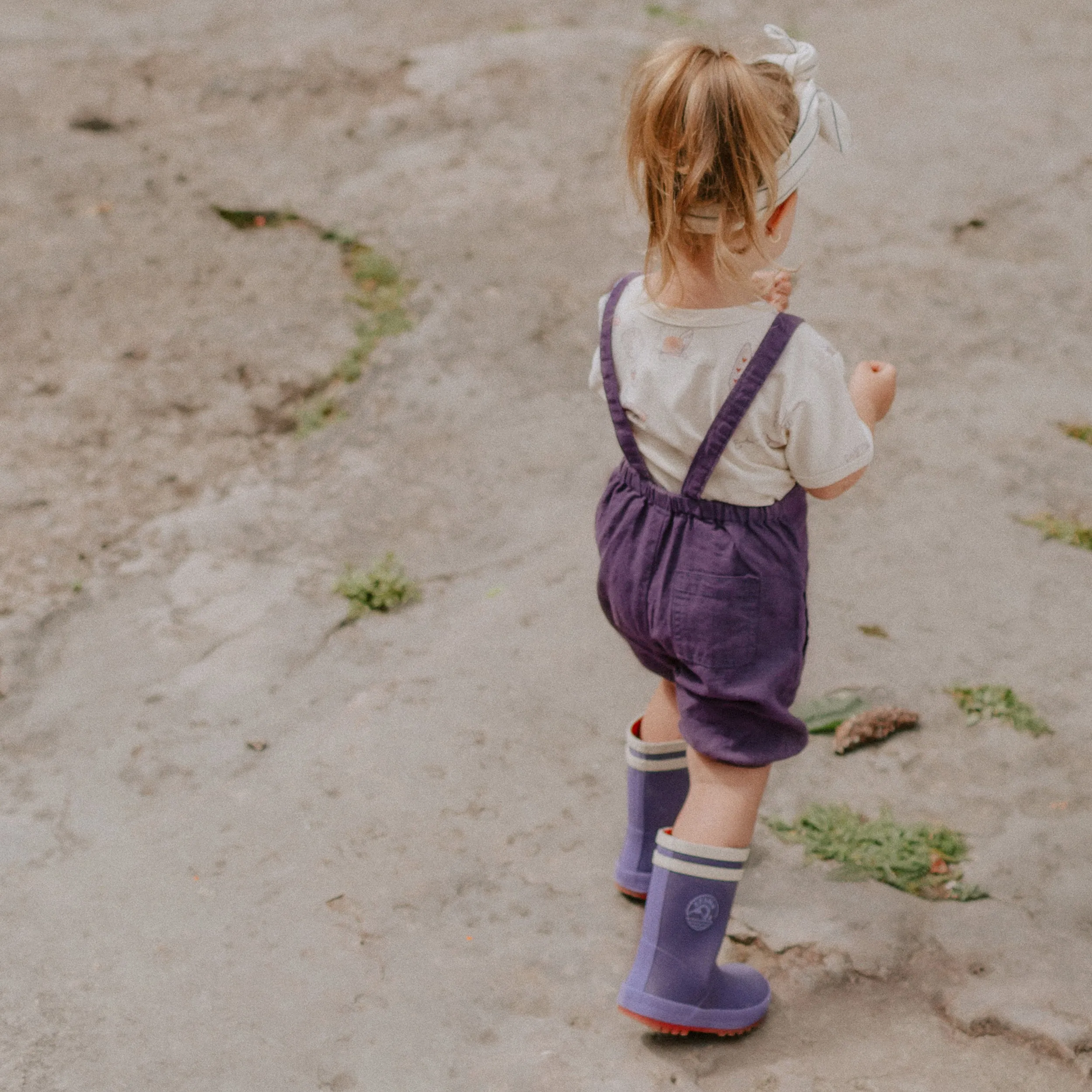 Salopette mauve ample en lin, bébé || Purple loose fit overall in linen, baby