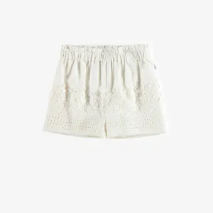 Short crème avec broderies en voile de coton, enfant || Cream embroidered short in cotton veil, child