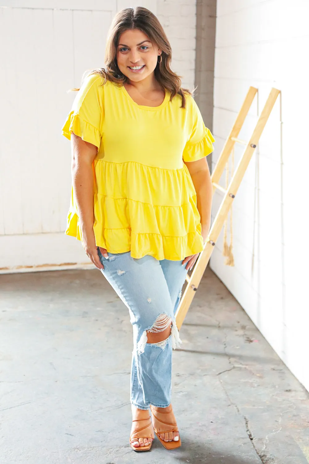 Sunflower Ruffle Frill Short Sleeve Swing Knit Top