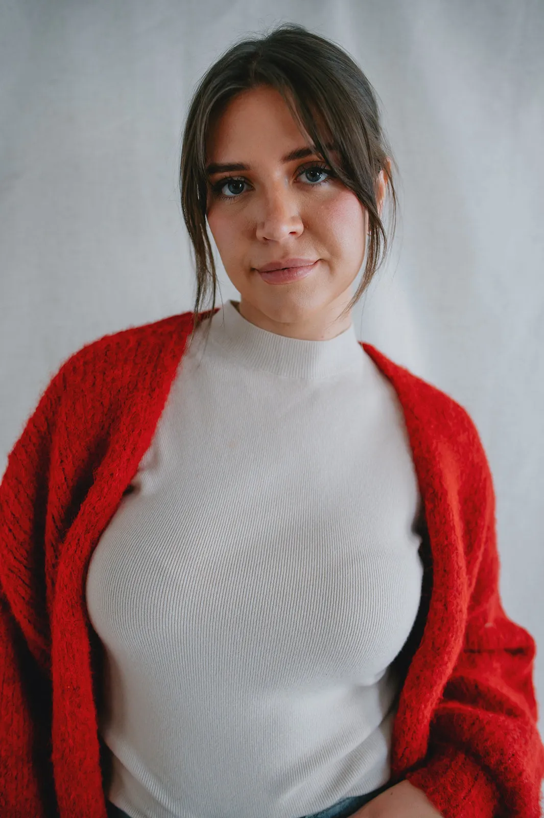 The Marlowe Cardigan - Taylor's Red - PLUS