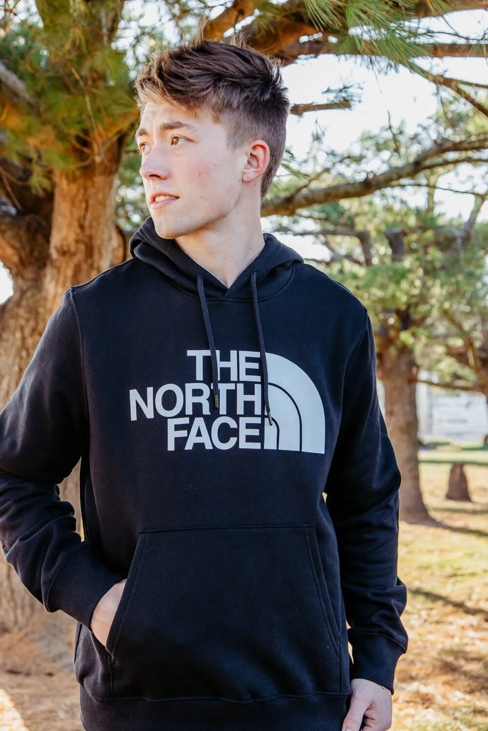 The North Face Half Dome Hoodie for Men in Black | NF0A7UNL-KY4 BLK