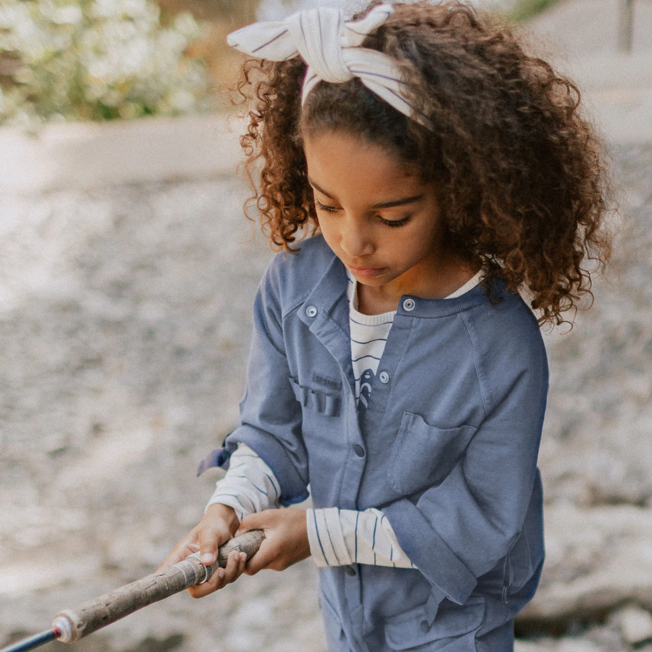Une-pièce long bleu à manches courtes, enfant || Long blue one piece with short sleeved, child