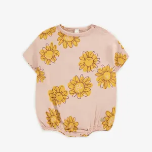 Une-pièce rose avec fleurs en coton français, naissance || Pink flowery one-piece in french terry, newborn
