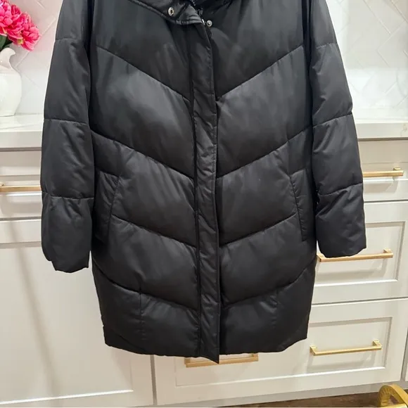 Universal Standard for J. Crew Chevron Black Puffer Coat Size Medium