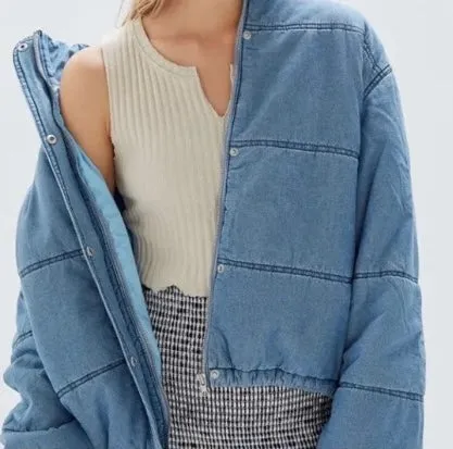 URBAN OUTFITTERS  Women's Blue Uo Jordan Denim Puffer Jacket Size Large