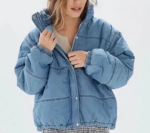 URBAN OUTFITTERS  Women's Blue Uo Jordan Denim Puffer Jacket Size Large