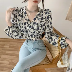 V-Neck Elegant Floral Printed Crop Tops