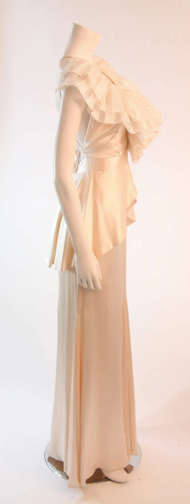 VICKY TIEL Ruffled Lace Gown with Open Back