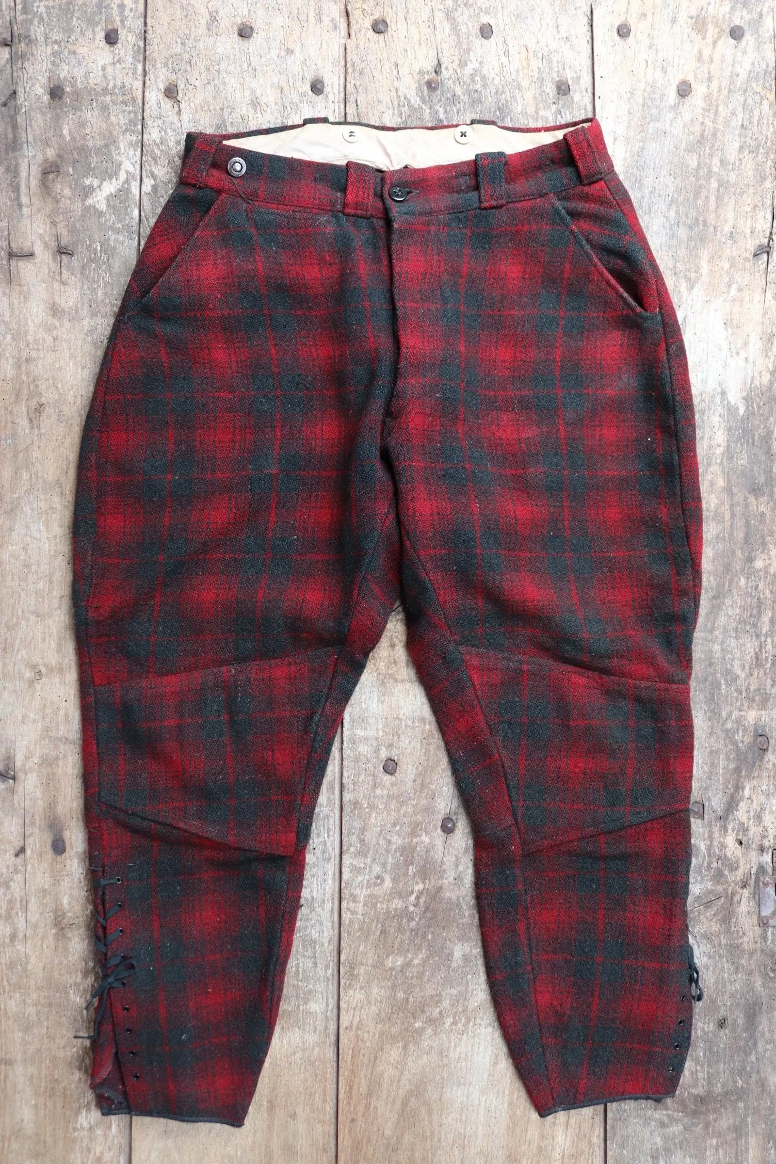 Vintage 1930s 40s wool trousers - red and black checked plaid pants - hunting breeches - jodhpurs with suspender buttons - 31" x 26"