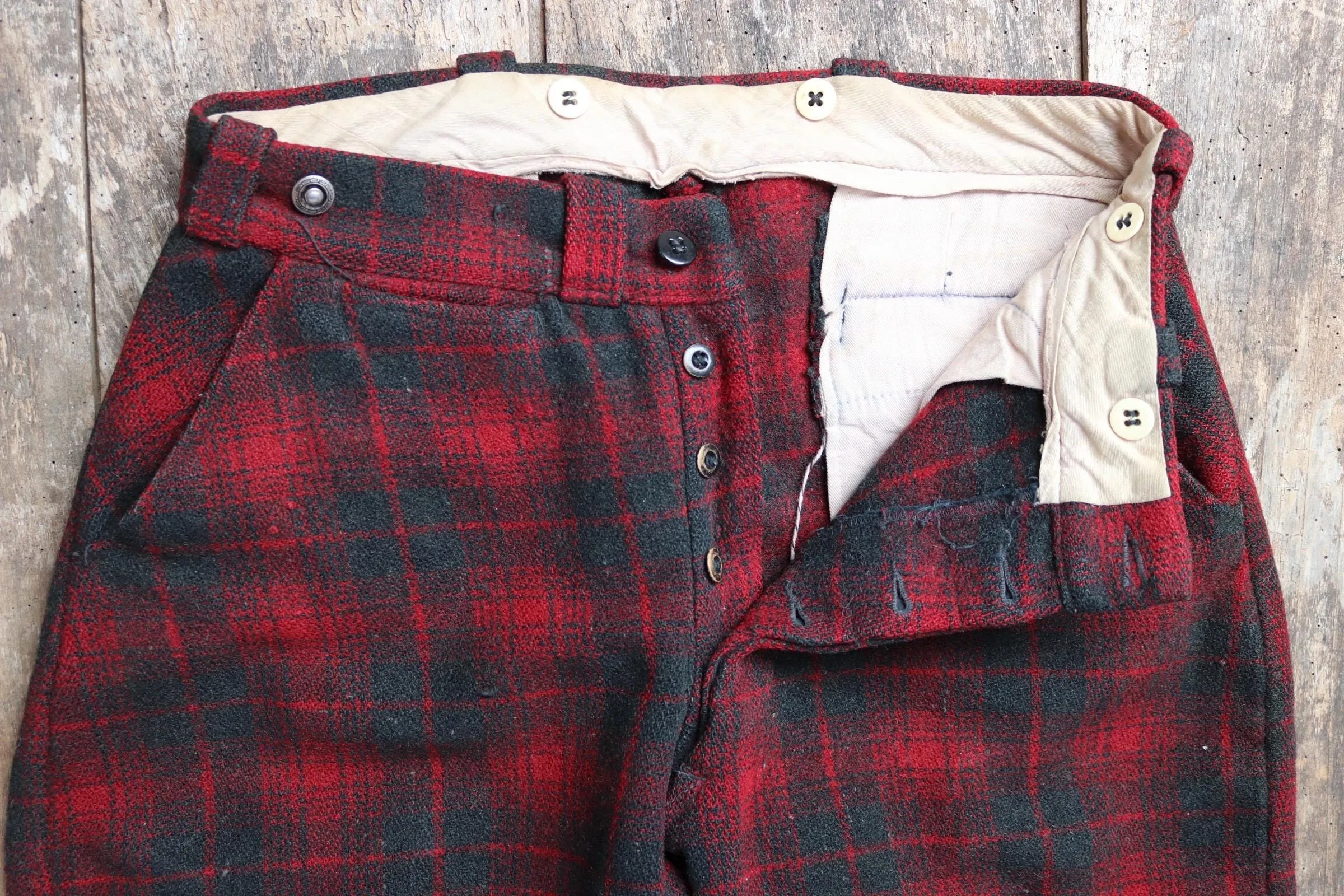 Vintage 1930s 40s wool trousers - red and black checked plaid pants - hunting breeches - jodhpurs with suspender buttons - 31" x 26"