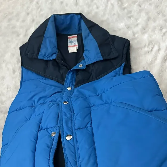 Vintage 70’s FROSTLINE Blue Puffer Vest