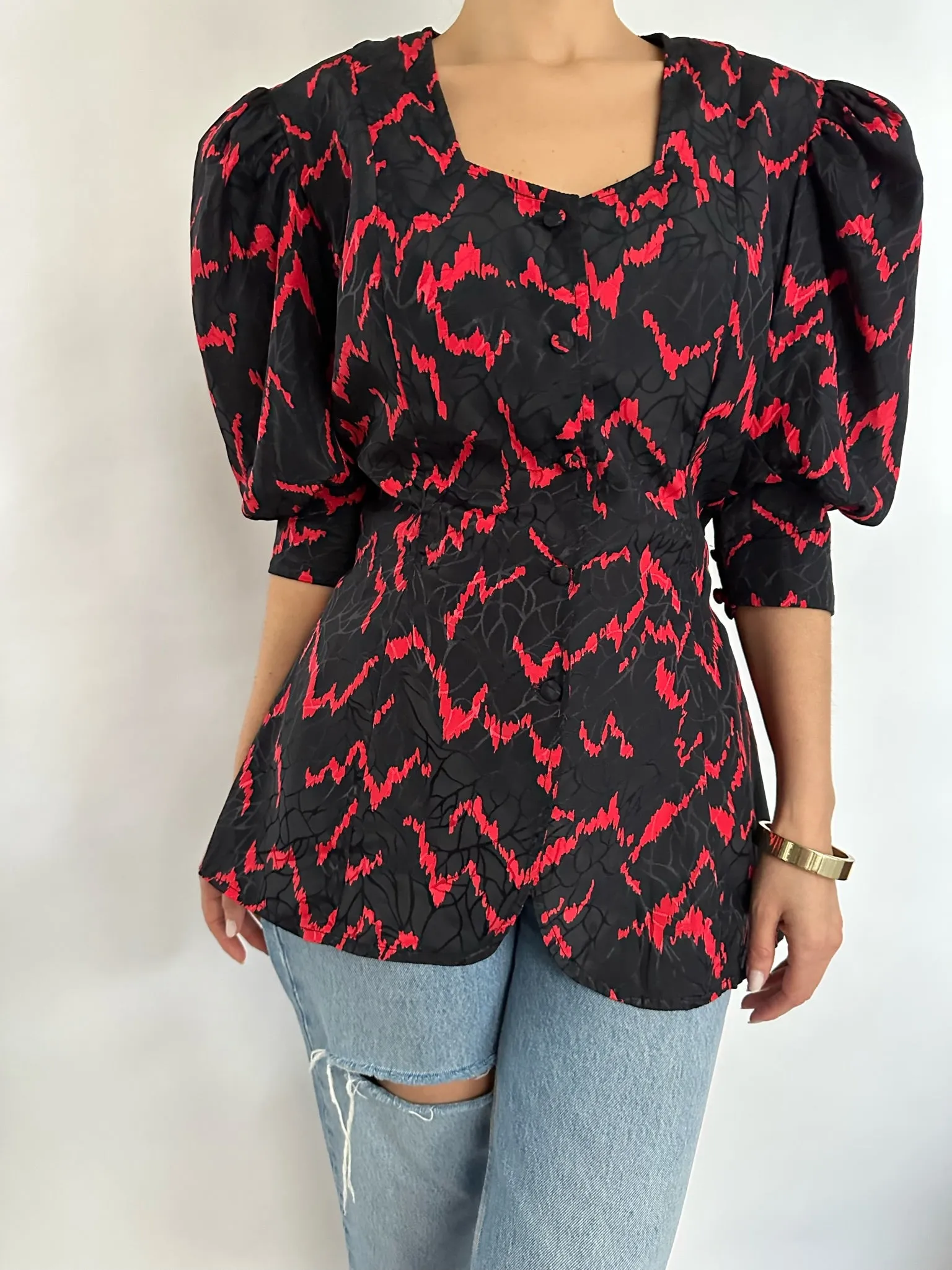 VINTAGE BLACK AND RED PRINTED JACQUARD BUTTON BLOUSE - SIZE M