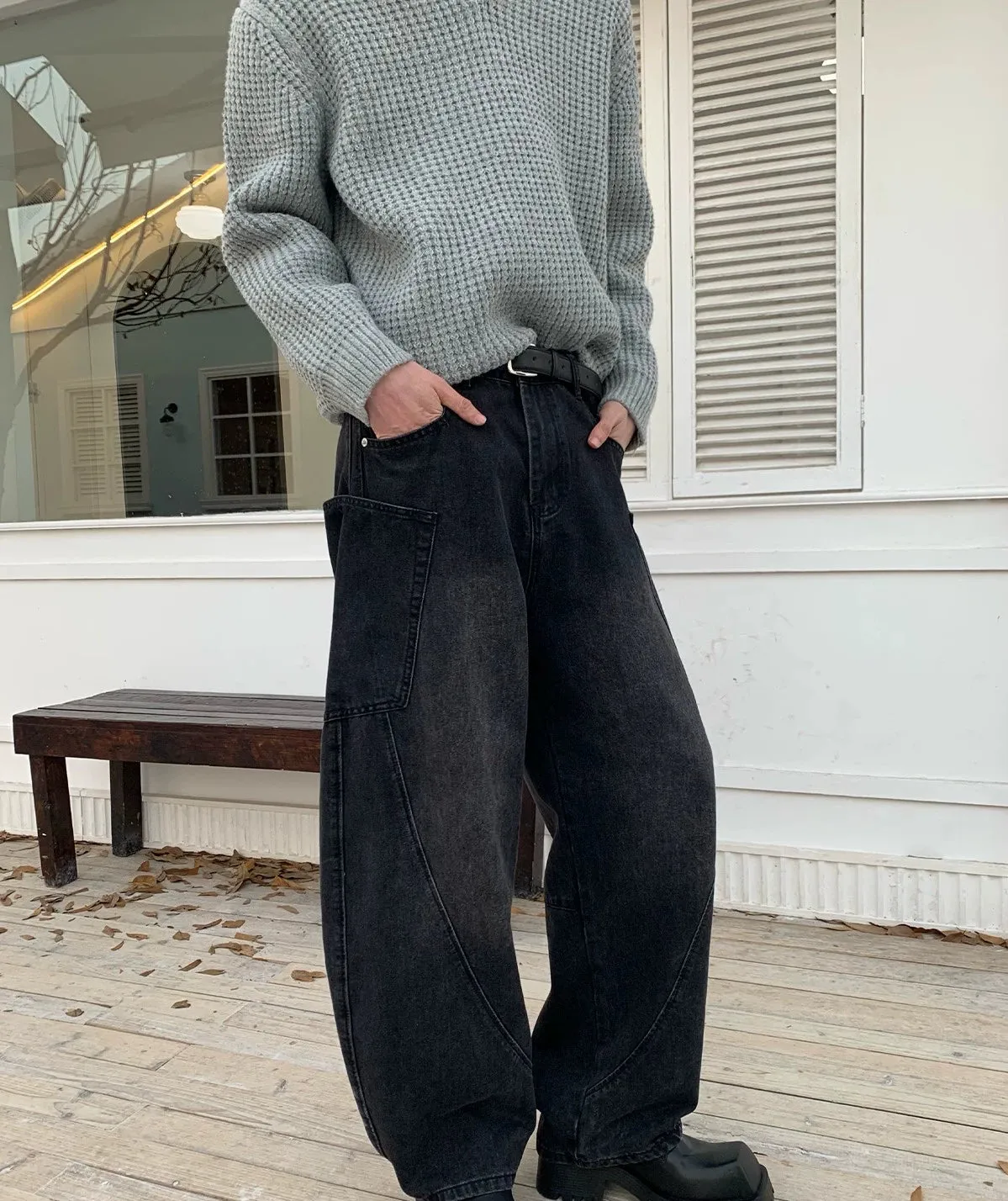Washed Distressed Straight-leg Jeans