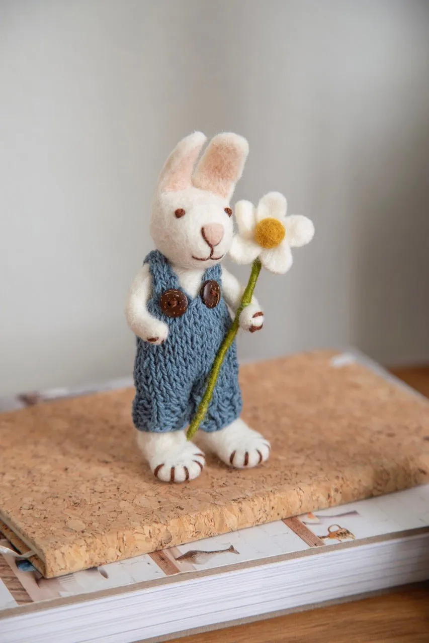 White Bunny with Blue Pants and Marguerite by Én Gry & Sif