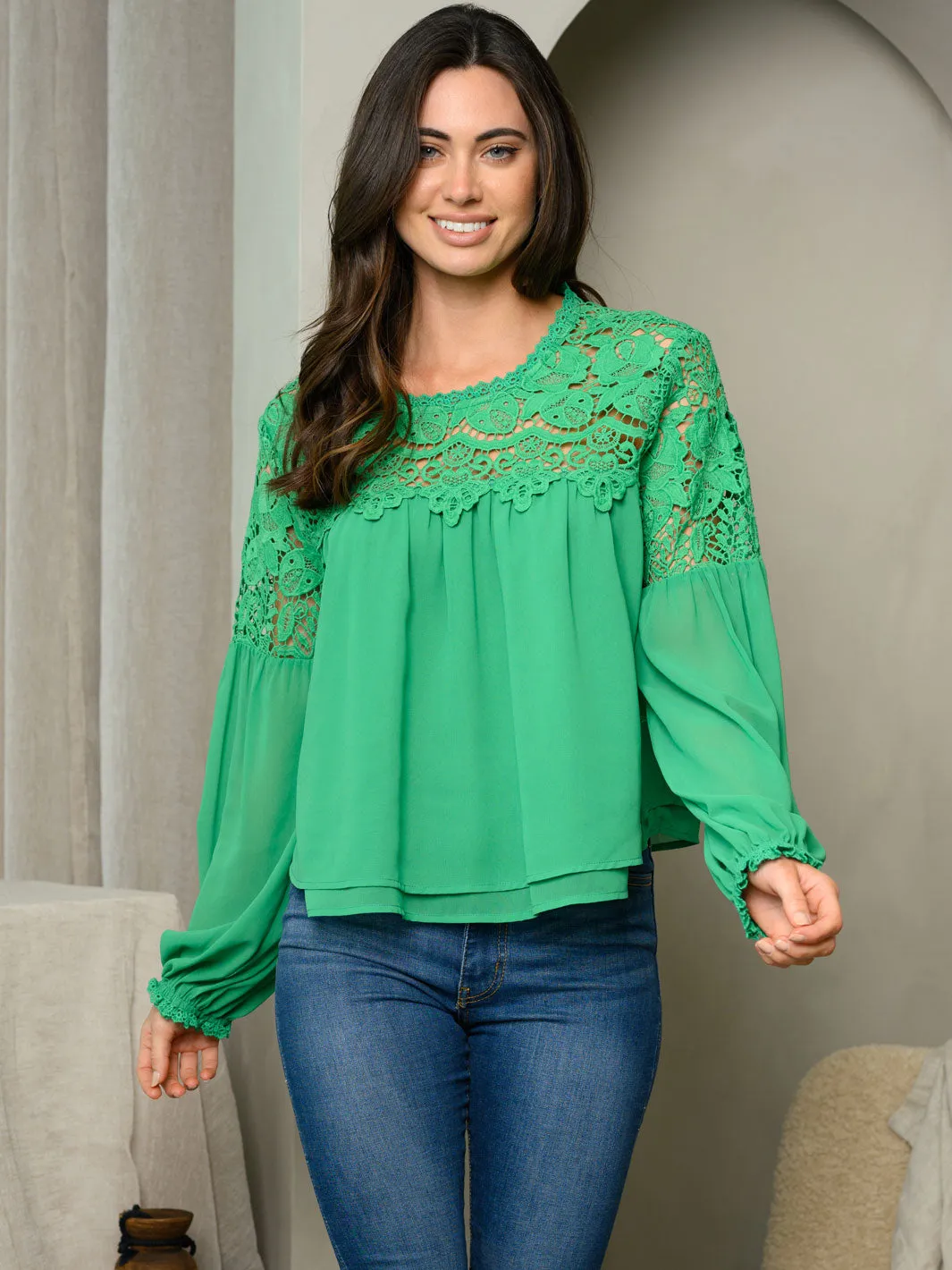 WOMEN'S LONG SLEEVE LACE TOP