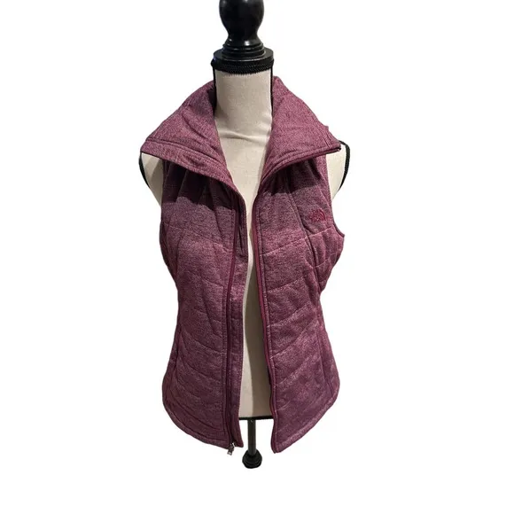 Women’s The North Face Puffer Vest  Size Medium
