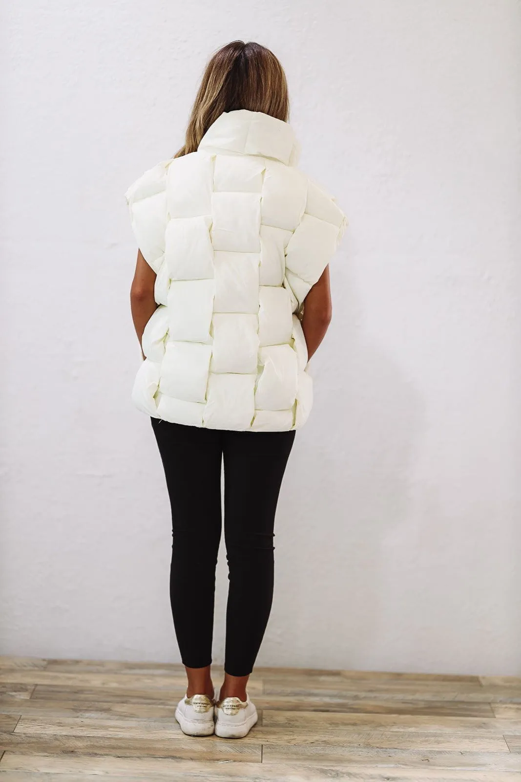 Woven Checks Puffer Vest -Ivory (FINAL SALE)
