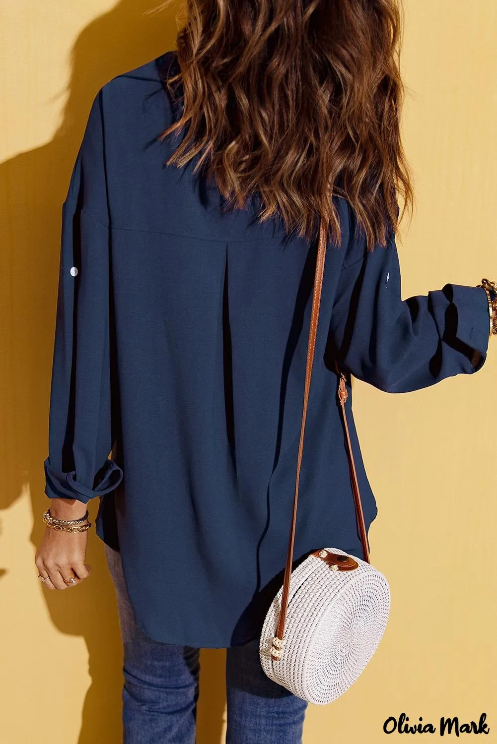 Xieyinshe - White buttoned shirt with long sleeves and plain pocket